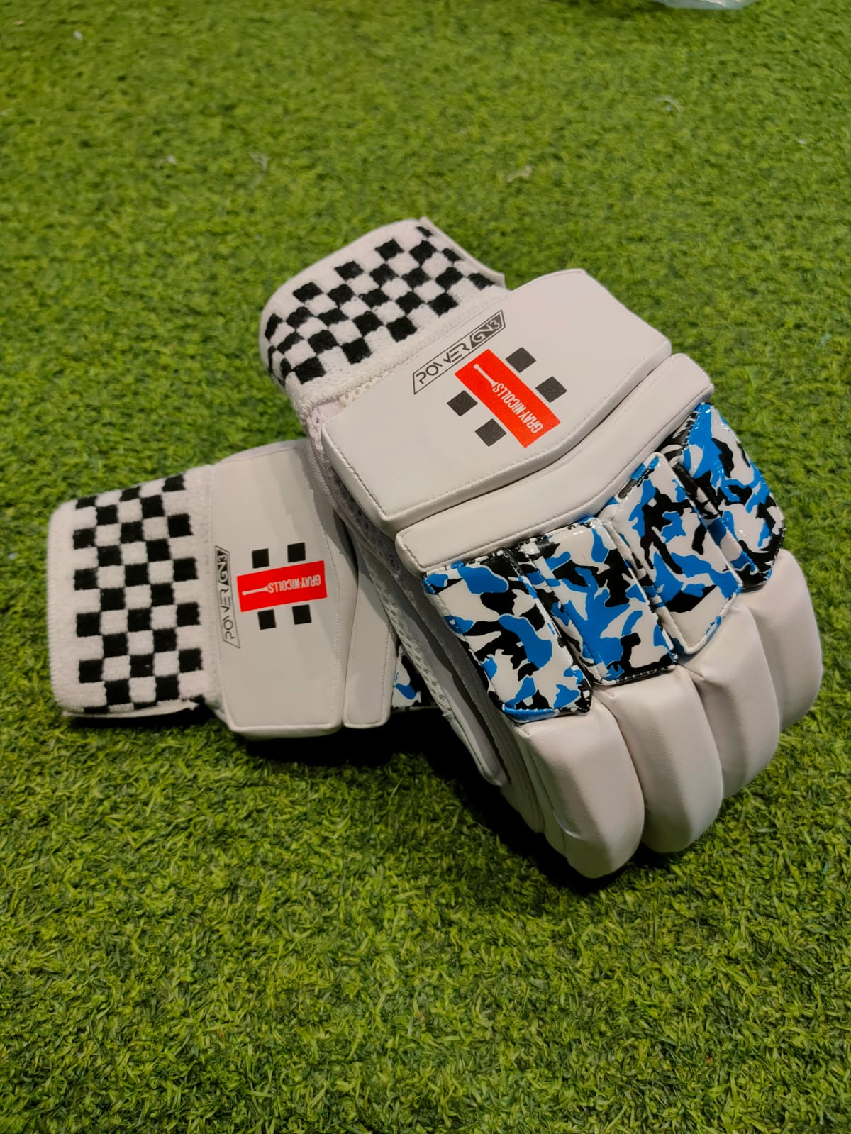 GRAY NICOLLS – Power GN 3 Cricket Batting Gloves